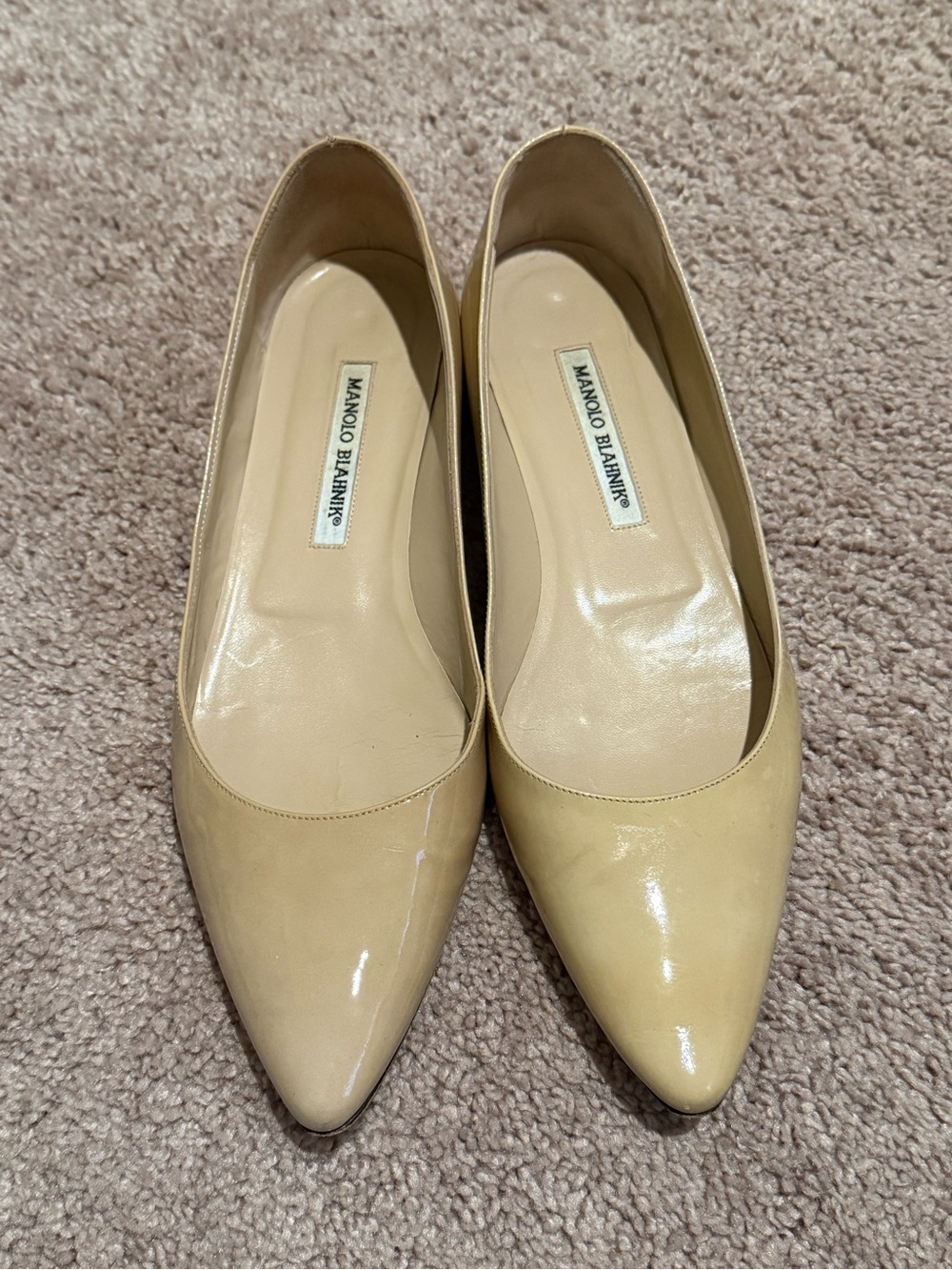 Manolo Blahnik Beige Patent Leather Pointed-Toe Flats